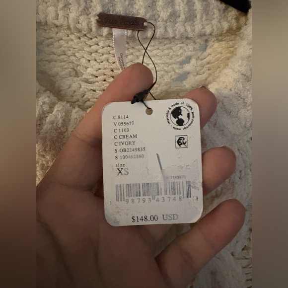NWT FREE PEOPLE Polly Cable-Knit Sweater | Cream MSRP $148 XS Oversized CURRENT - Picture 7 of 9